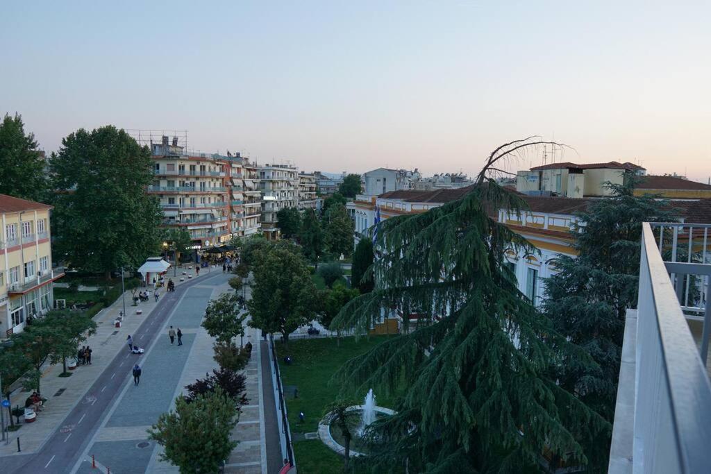 세레스 Διαμέρισμα Σε Πολυκατοικία 아파트 외부 사진